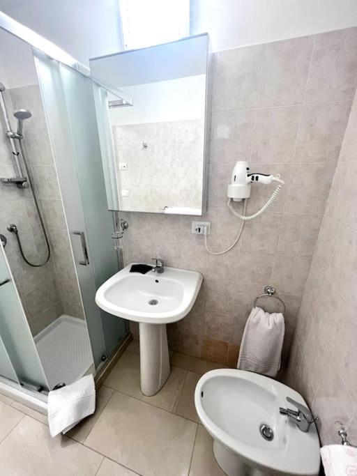 Hotel Virginia Apartaments - Stazione Termini Rome Exterior photo